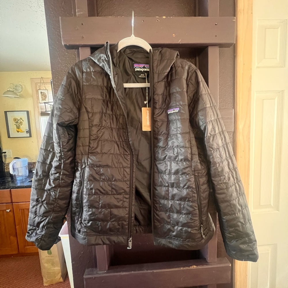 NWT Patagonia puffy W small